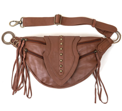 Leather Arrow Bag | Chestnut Brown