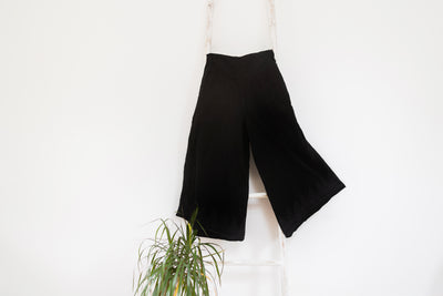 Raw Cotton Wide Leg Trousers | Black