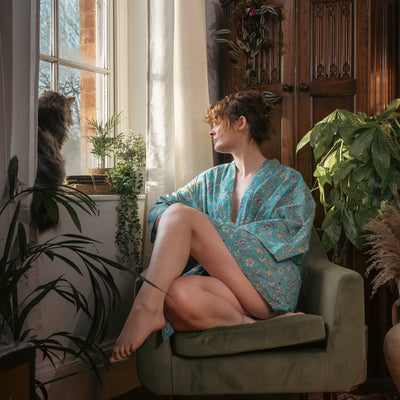 Short Cotton Botanical Robe | Teal Meadow