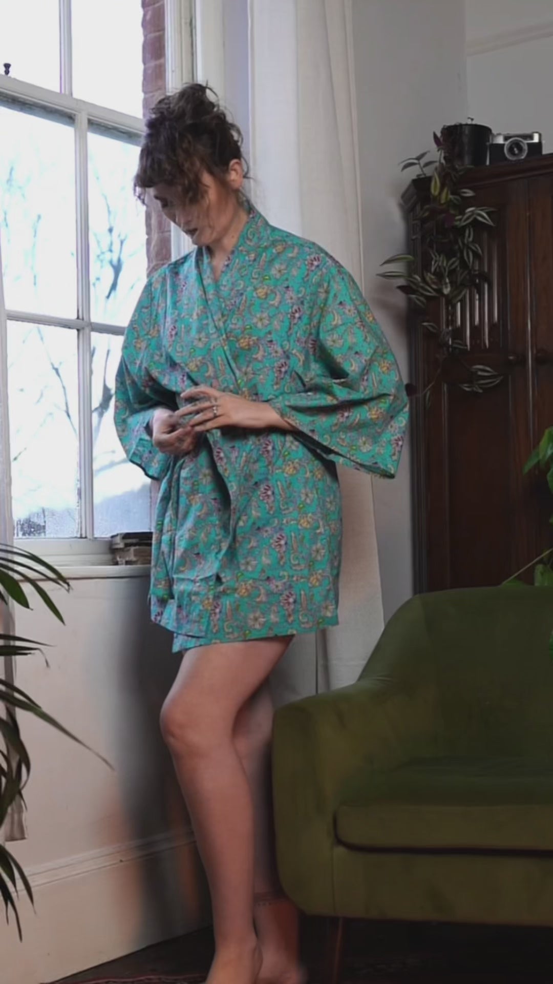 Short Cotton Botanical Robe | Teal Meadow