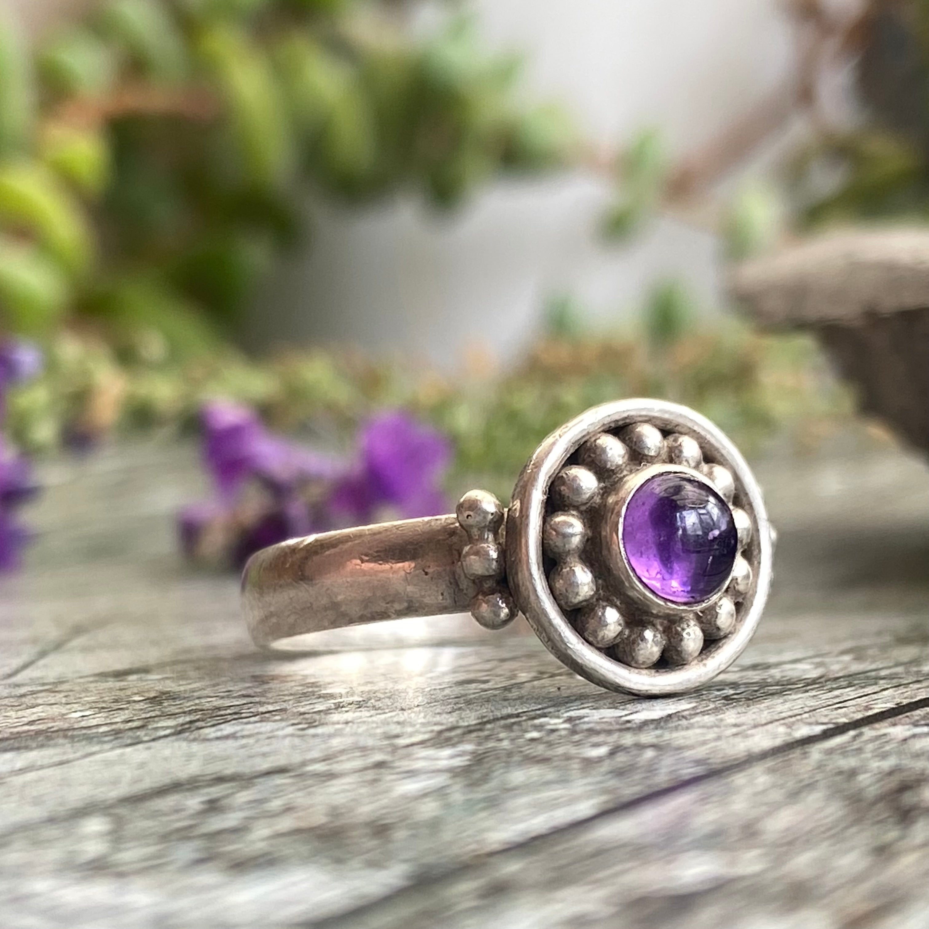 Amethyst Shield Pattern Amethyst Shield Ring - S/T – ForageDesign