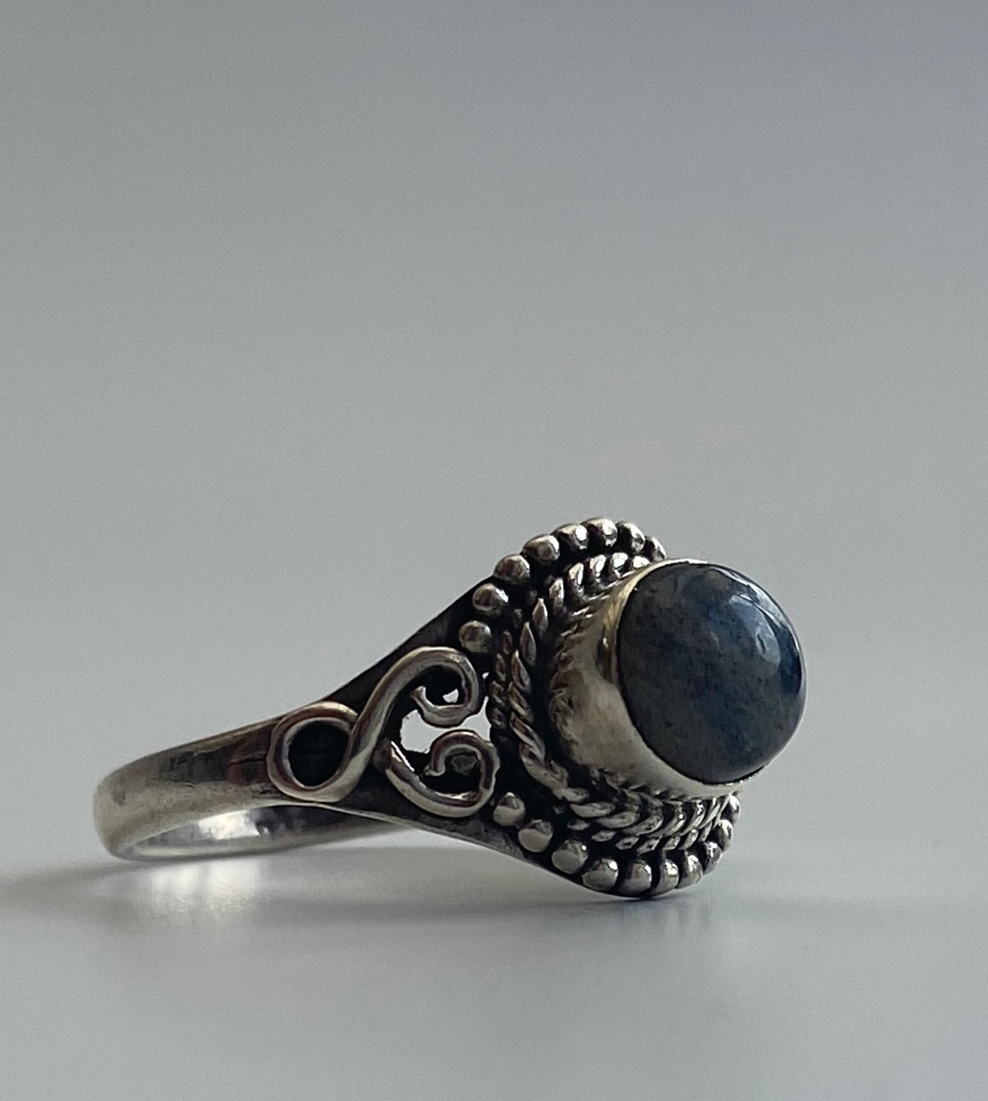 Ines Ring with Labradorite - N/O