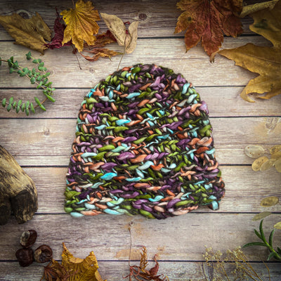 Finger-knitted Hat - Roshani - ForageDesign