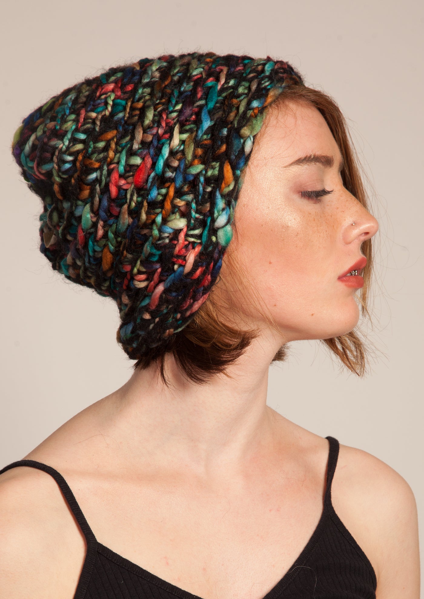 Finger-knitted Hat -Roshani - ForageDesign